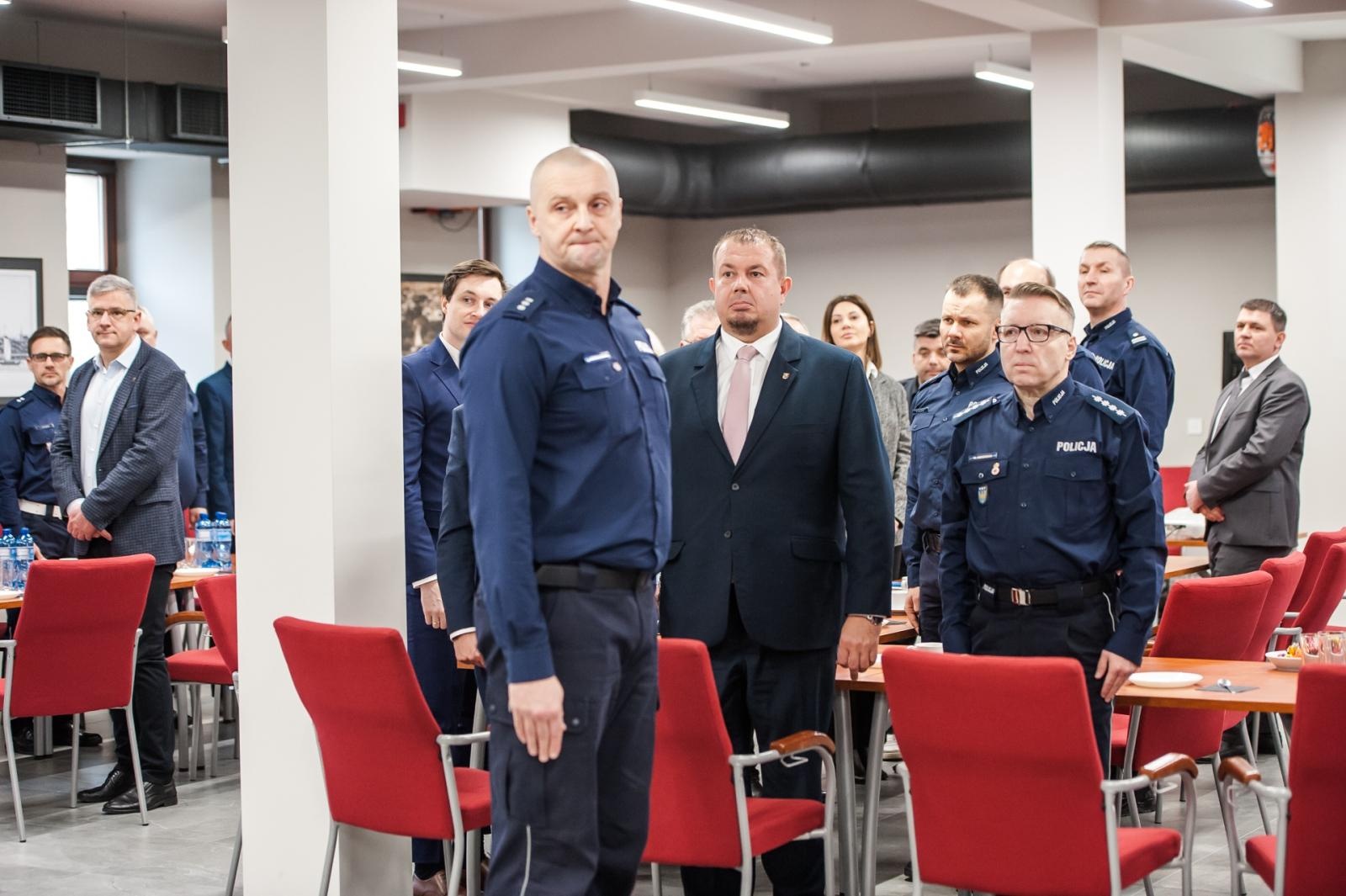 Zdjęcie w galerii na portalu naszraciborz.pl: Znamy policjantów roku w raciborskiej komendzie [FOTO i WIDEO] wiadomości z regionu