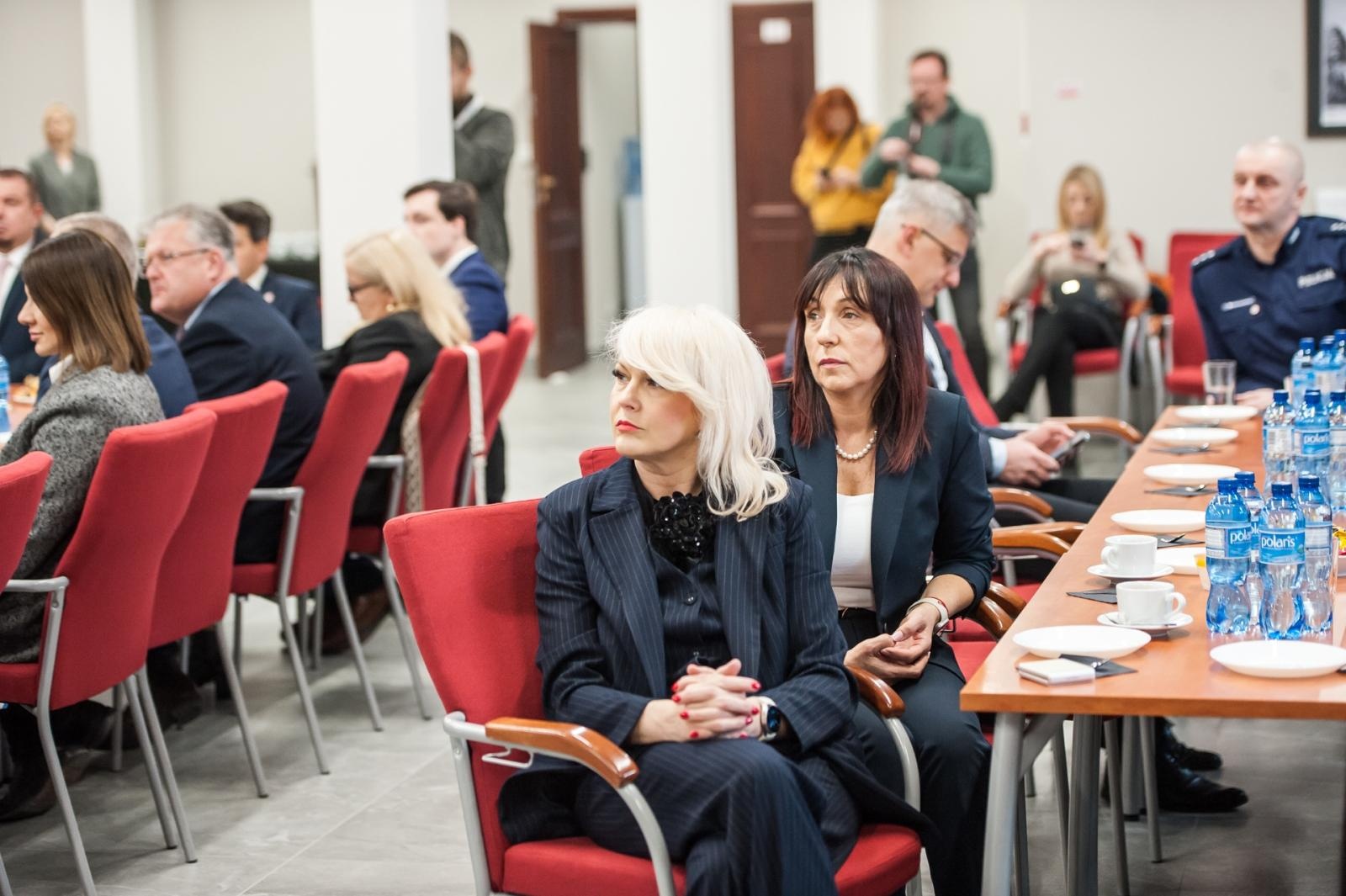 Zdjęcie w galerii na portalu naszraciborz.pl: Znamy policjantów roku w raciborskiej komendzie [FOTO i WIDEO] wiadomości z regionu