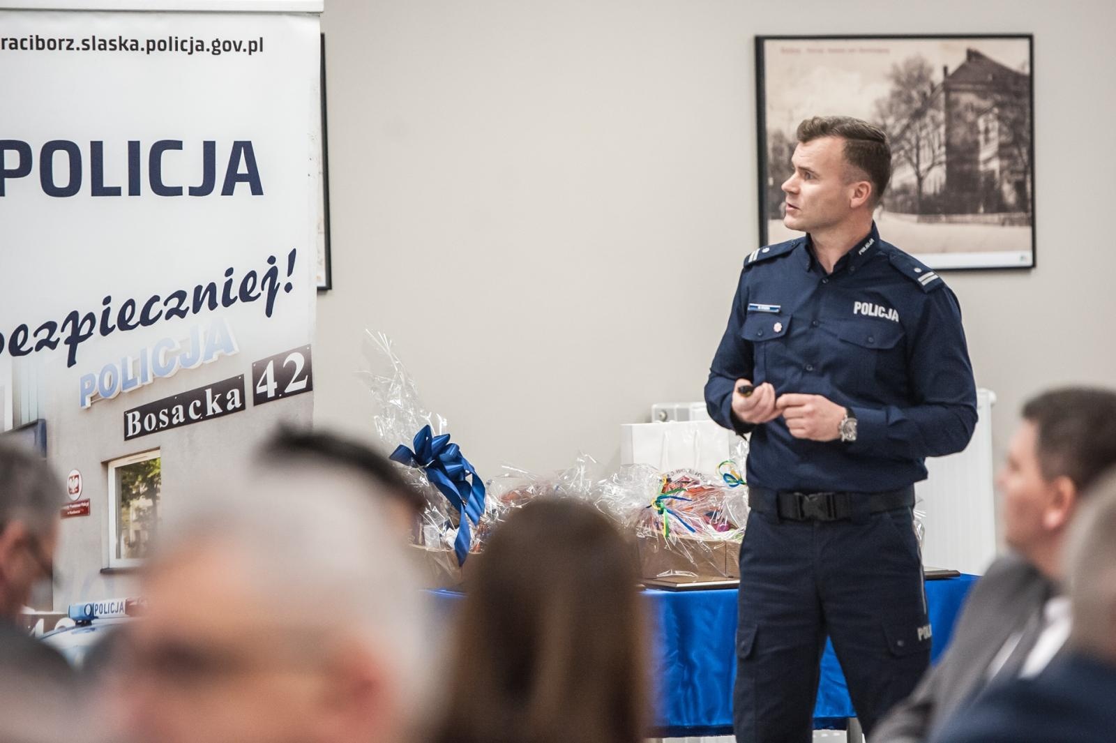 Zdjęcie w galerii na portalu naszraciborz.pl: Znamy policjantów roku w raciborskiej komendzie [FOTO i WIDEO] wiadomości z regionu
