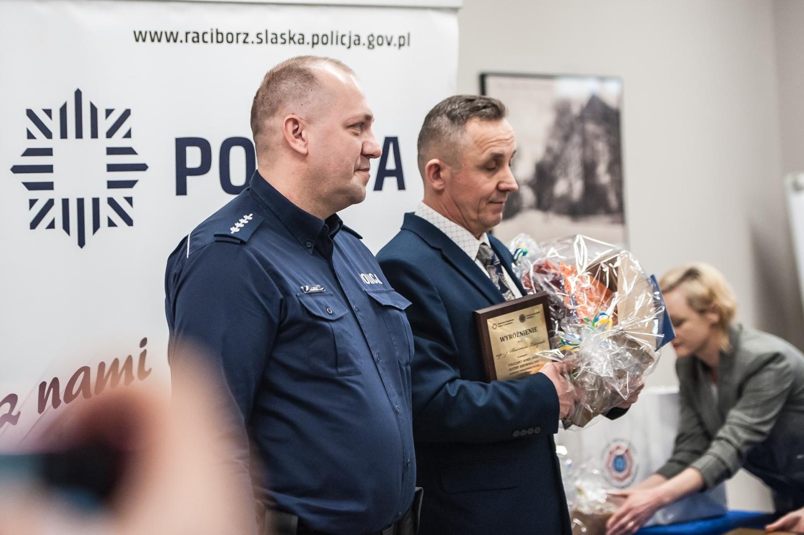 Zdjęcie w galerii na portalu naszraciborz.pl: Znamy policjantów roku w raciborskiej komendzie [FOTO i WIDEO] wiadomości z regionu