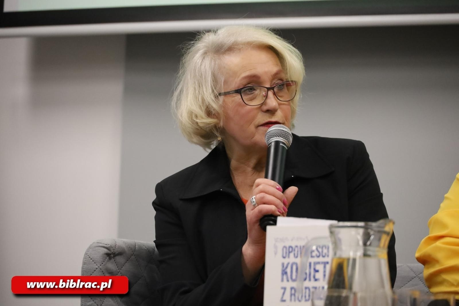 Zdjęcie w galerii na portalu naszraciborz.pl: Kobiety mają głos! Opowieści kobiet z rodzin górniczych w bibliotece wiadomości z regionu