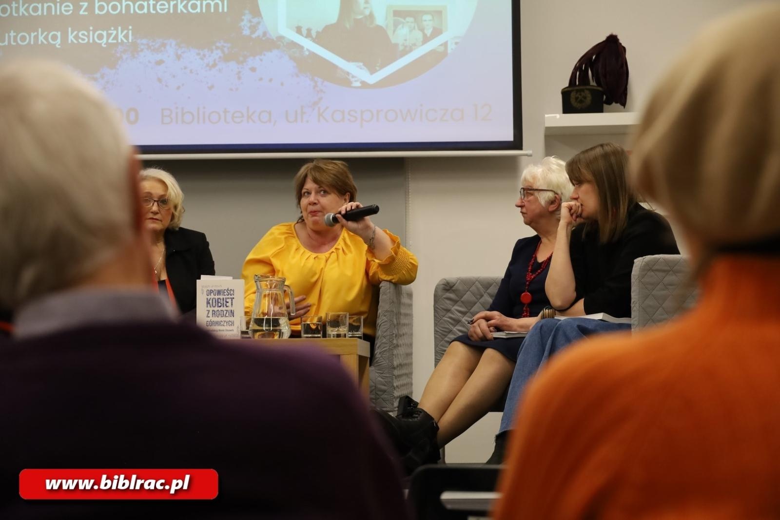 Zdjęcie w galerii na portalu naszraciborz.pl: Kobiety mają głos! Opowieści kobiet z rodzin górniczych w bibliotece wiadomości z regionu