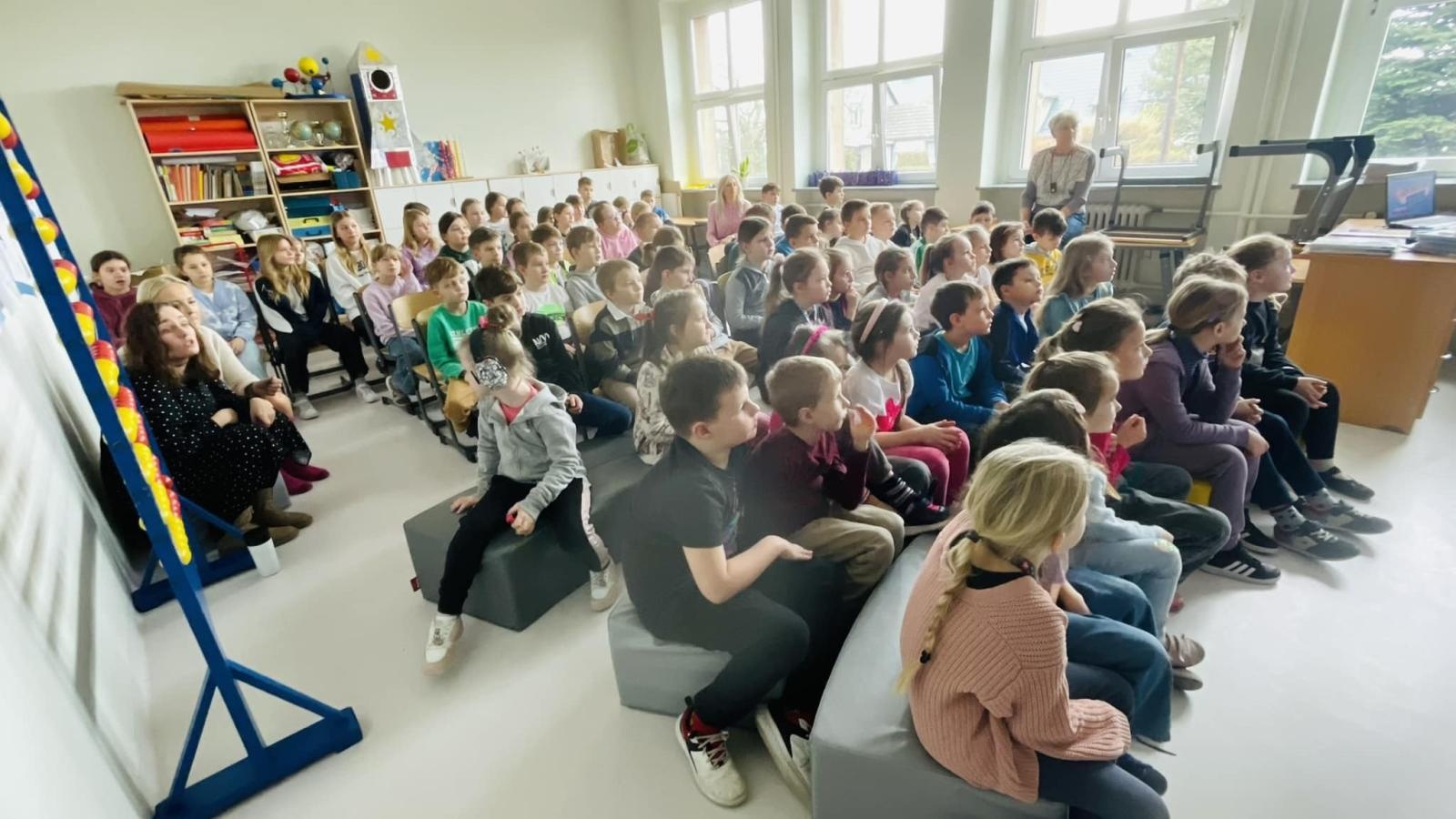 Zdjęcie w galerii na portalu naszraciborz.pl: Bezpieczne Ferie 2025 – raciborski Sanepid edukuje najmłodszych wiadomości z regionu