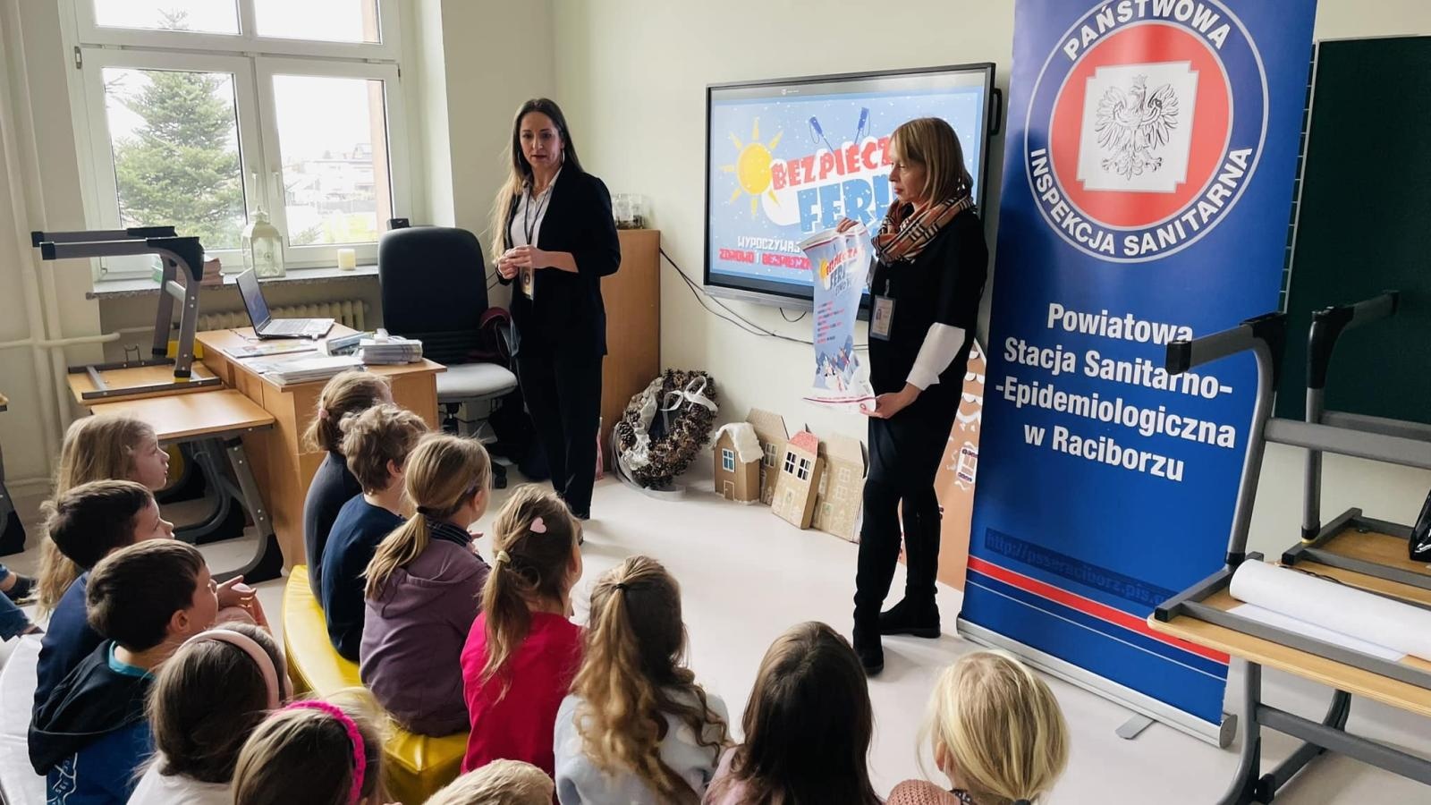 Zdjęcie w galerii na portalu naszraciborz.pl: Bezpieczne Ferie 2025 – raciborski Sanepid edukuje najmłodszych wiadomości z regionu