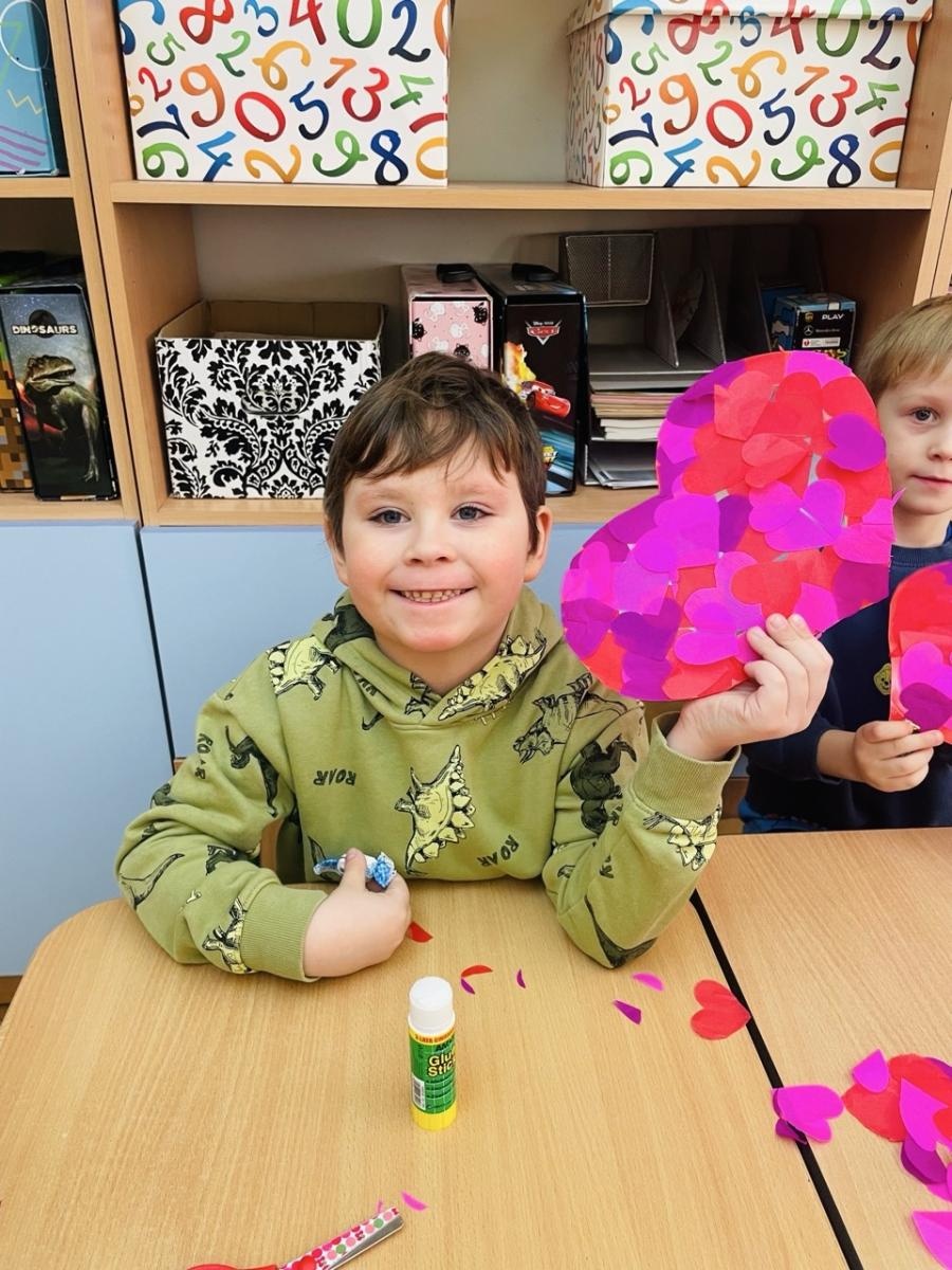 Zdjęcie w galerii na portalu naszraciborz.pl: Dni Otwarte w Szkole Podstawowej nr 13 – pierwszoklasiści poznali szkołę wiadomości z regionu