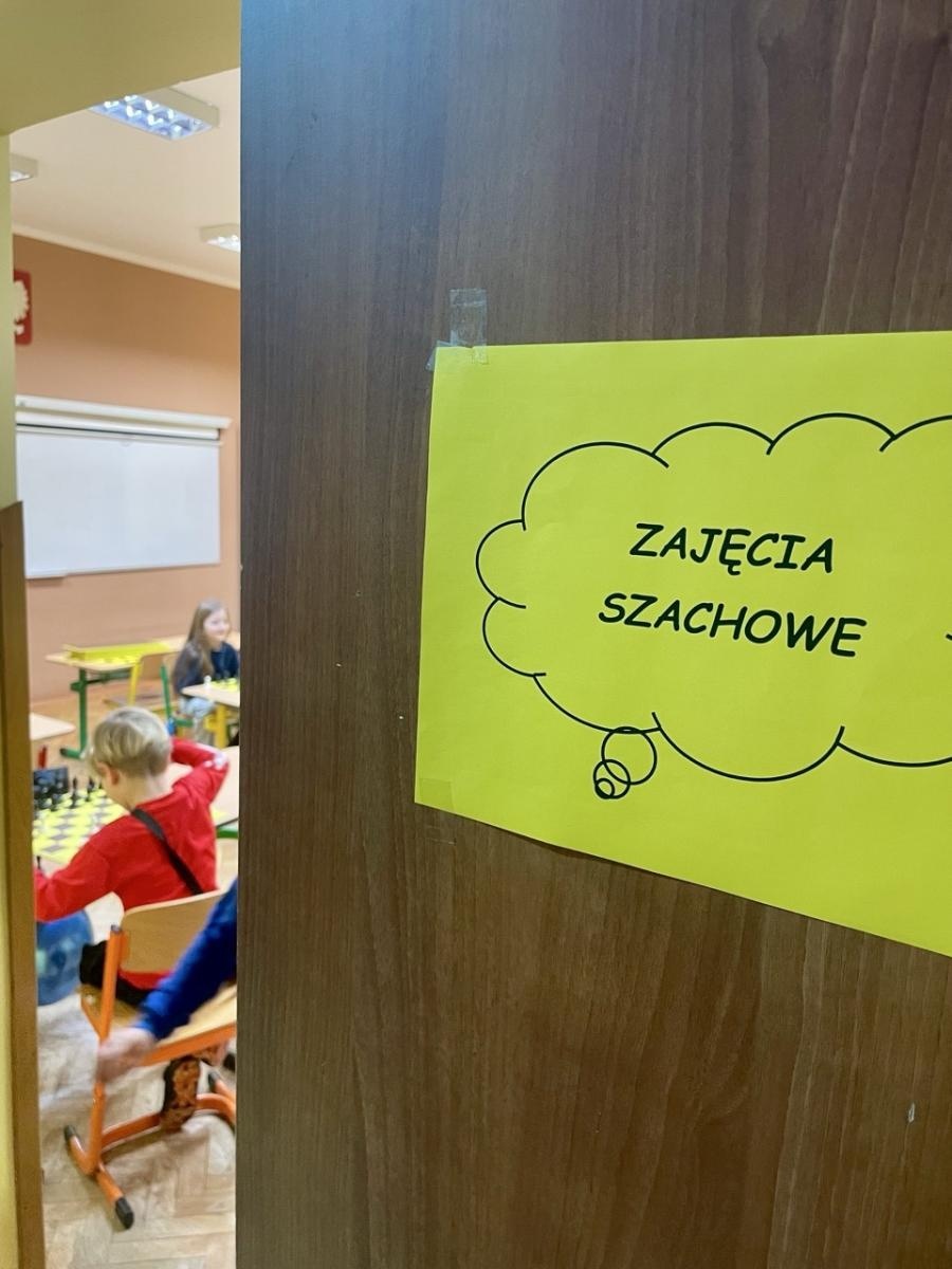Zdjęcie w galerii na portalu naszraciborz.pl: Dni Otwarte w Szkole Podstawowej nr 13 – pierwszoklasiści poznali szkołę wiadomości z regionu