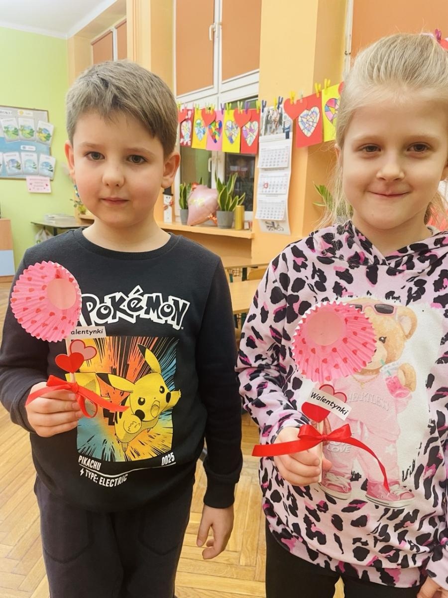 Zdjęcie w galerii na portalu naszraciborz.pl: Dni Otwarte w Szkole Podstawowej nr 13 – pierwszoklasiści poznali szkołę wiadomości z regionu