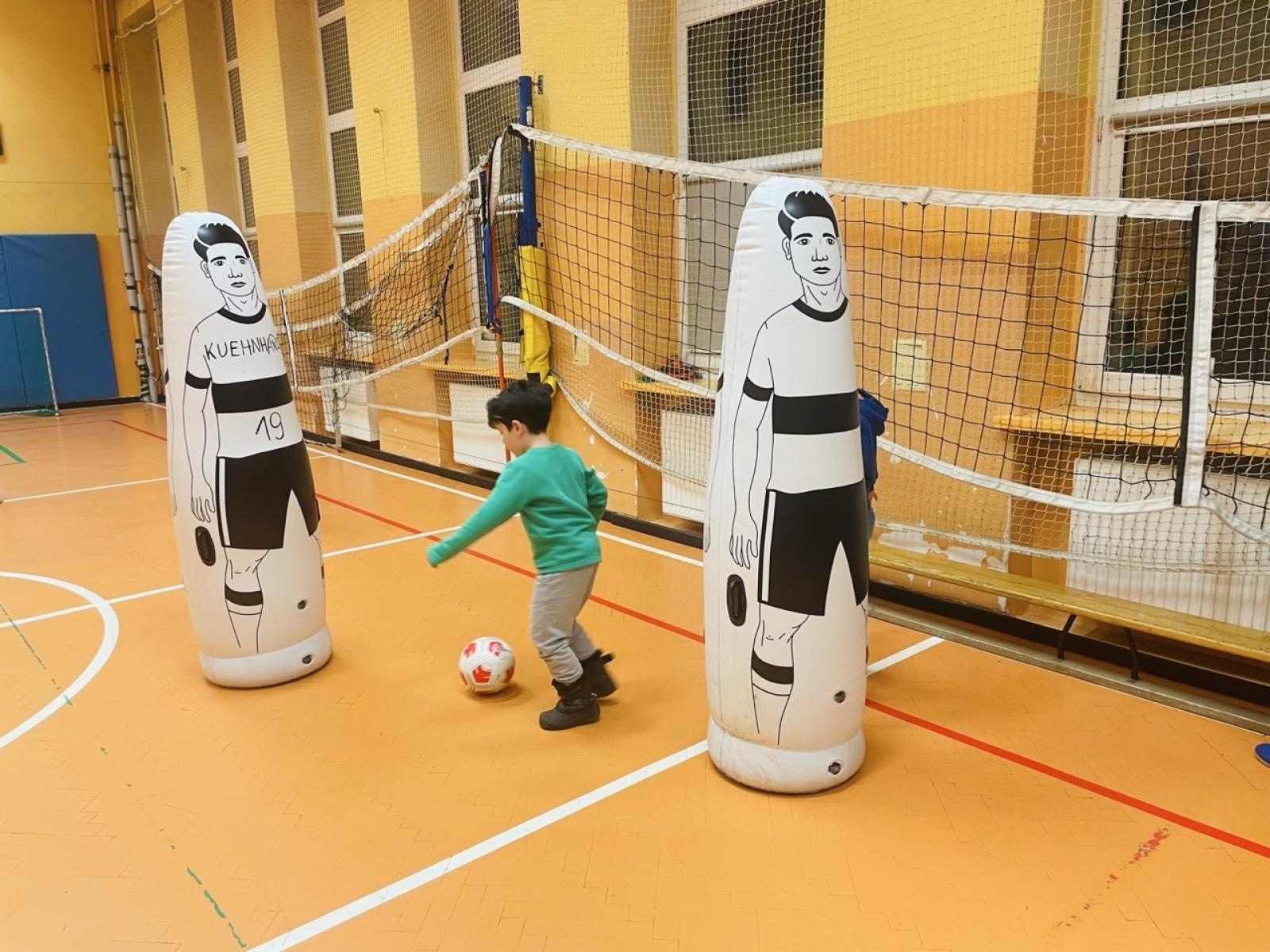 Zdjęcie w galerii na portalu naszraciborz.pl: Dni Otwarte w Szkole Podstawowej nr 13 – pierwszoklasiści poznali szkołę wiadomości z regionu