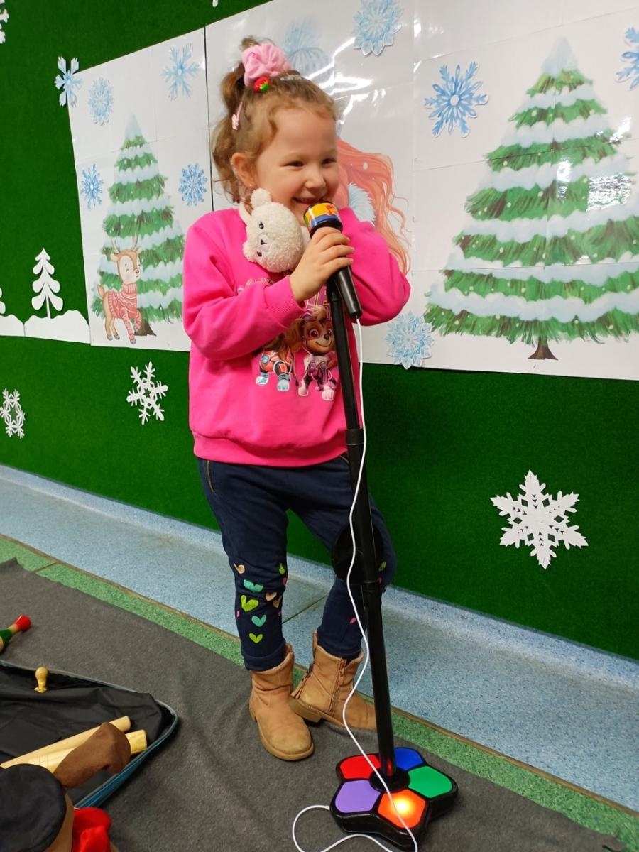 Zdjęcie w galerii na portalu naszraciborz.pl: Dni Otwarte w Szkole Podstawowej nr 13 – pierwszoklasiści poznali szkołę wiadomości z regionu