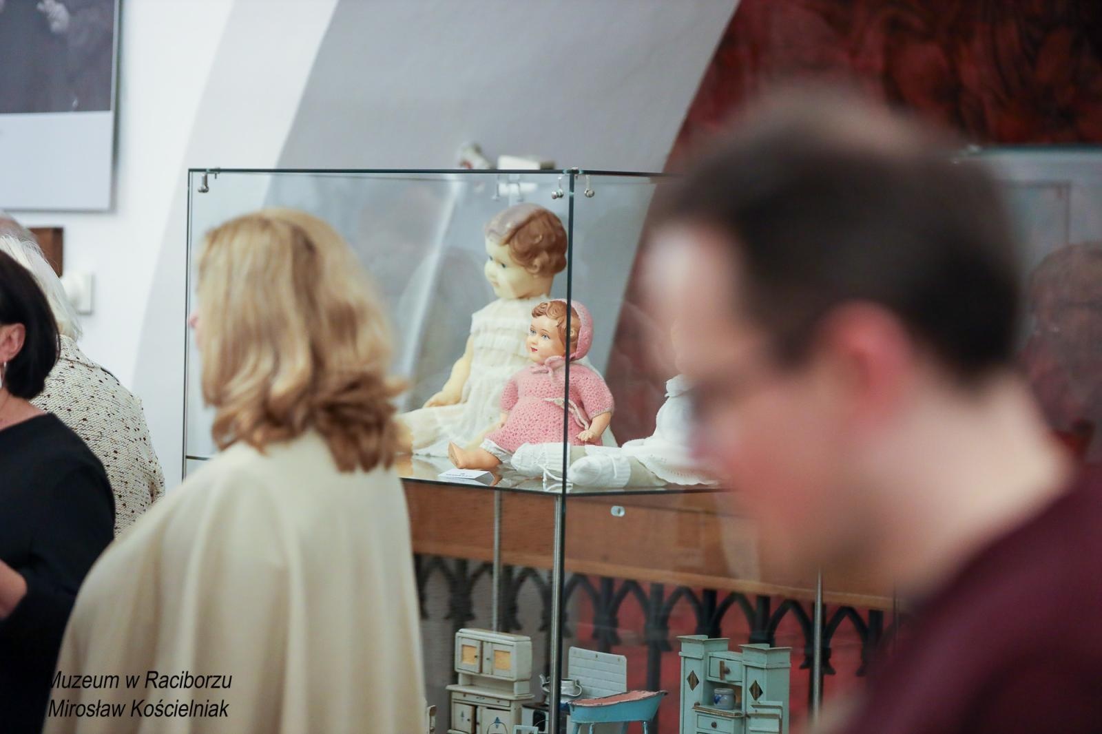 Zdjęcie w galerii na portalu naszraciborz.pl: Zabawki naszych dziadków – wyjątkowa wystawa w Muzeum wiadomości z regionu