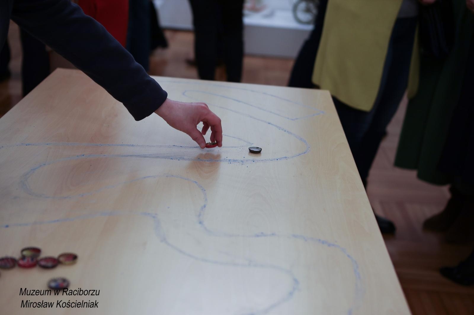 Zdjęcie w galerii na portalu naszraciborz.pl: Zabawki naszych dziadków – wyjątkowa wystawa w Muzeum wiadomości z regionu