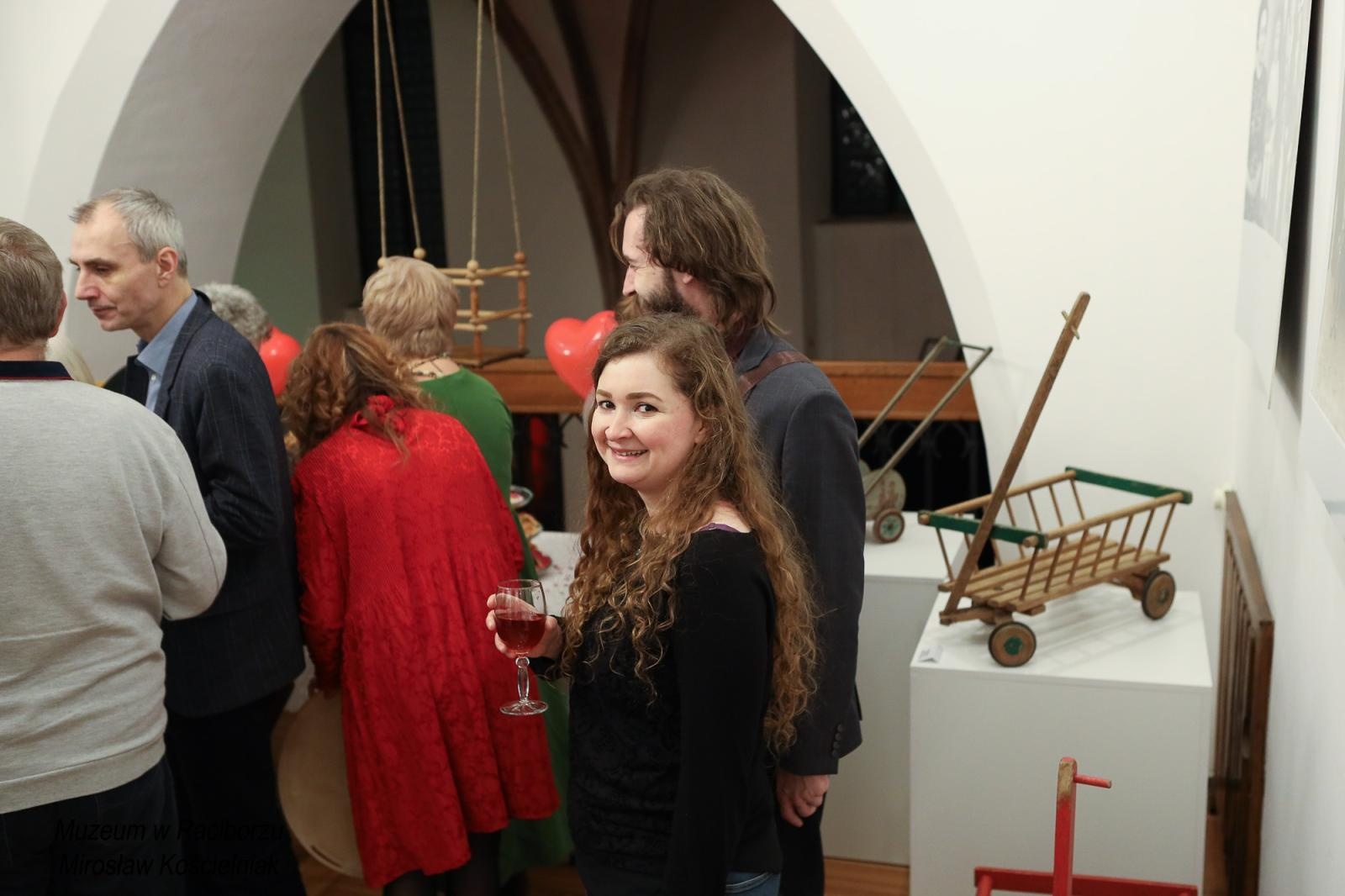 Zdjęcie w galerii na portalu naszraciborz.pl: Zabawki naszych dziadków – wyjątkowa wystawa w Muzeum wiadomości z regionu