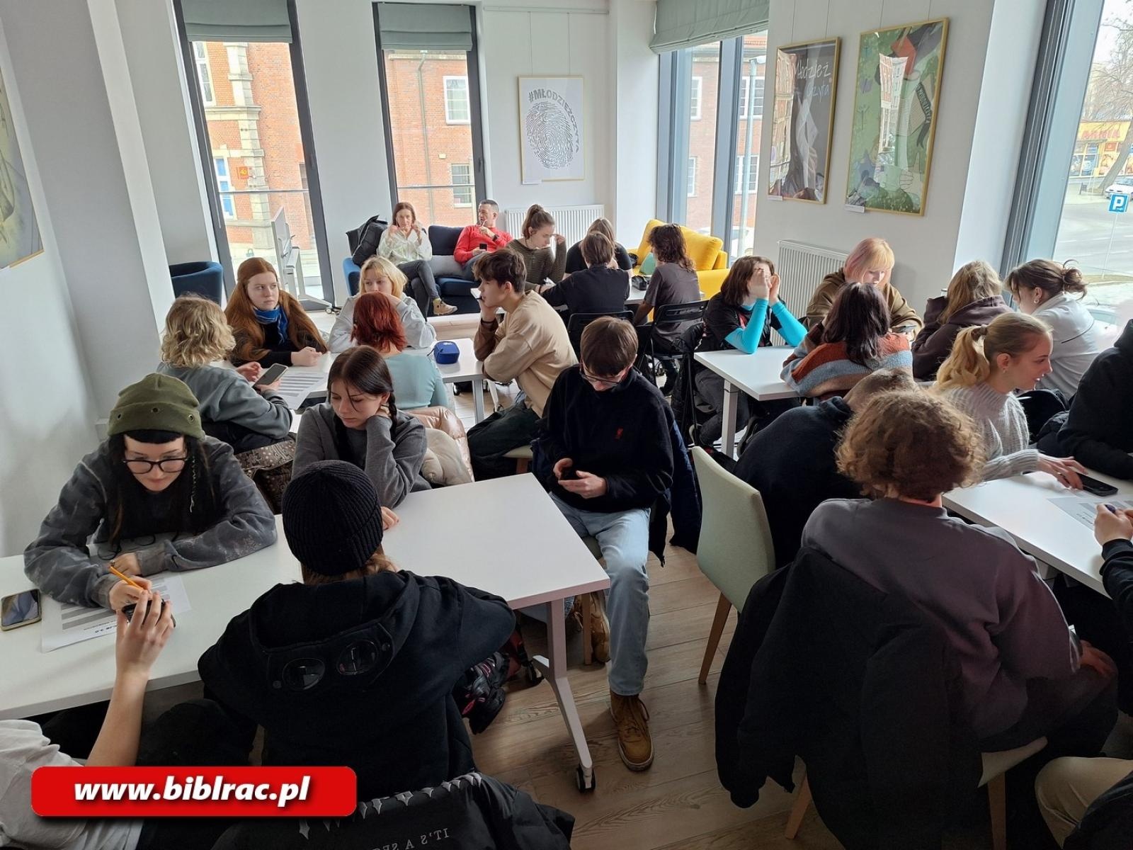 Zdjęcie w galerii na portalu naszraciborz.pl: Stacja Młodych: lekcje inne niż wszystkie wiadomości z regionu