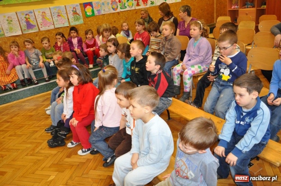 Zdjęcie w galerii na portalu naszraciborz.pl: Starszym uśmiech, dla młodszych zachęta wiadomości z regionu