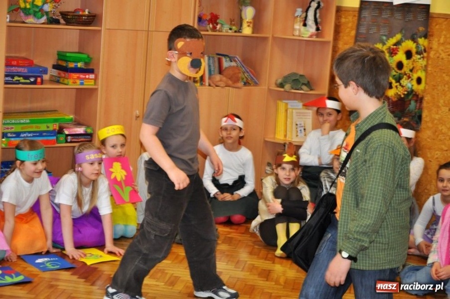 Zdjęcie w galerii na portalu naszraciborz.pl: Starszym uśmiech, dla młodszych zachęta wiadomości z regionu