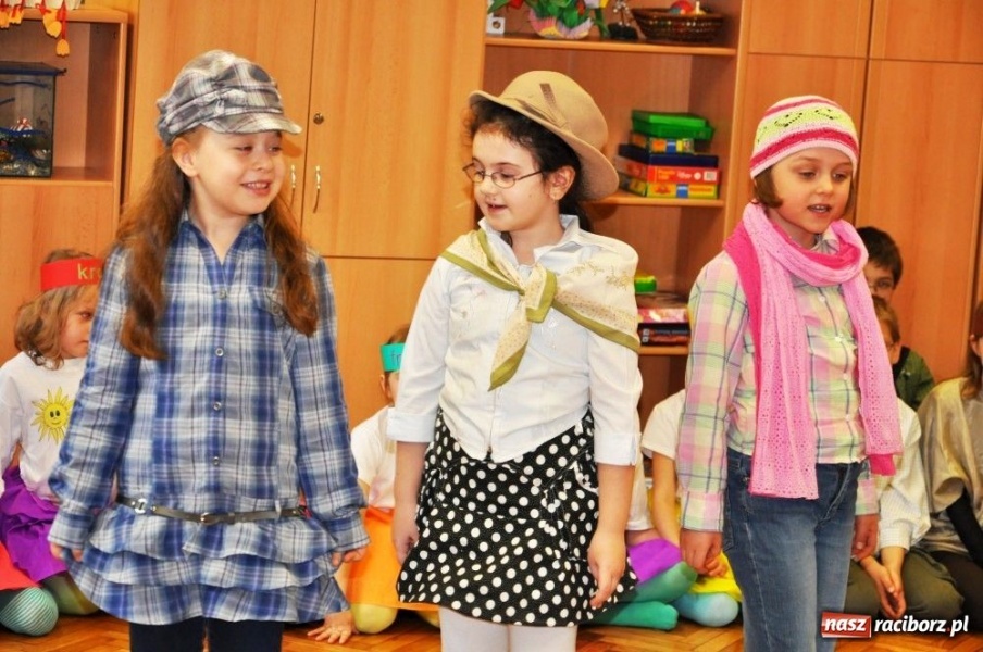 Zdjęcie w galerii na portalu naszraciborz.pl: Starszym uśmiech, dla młodszych zachęta wiadomości z regionu