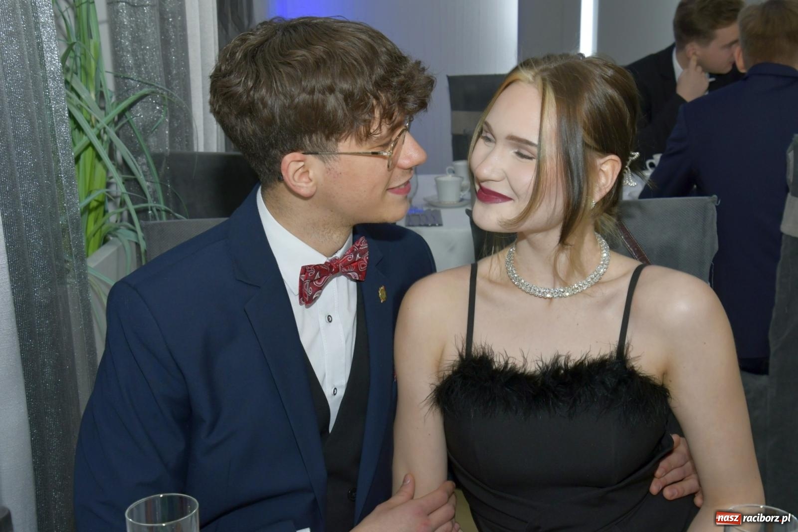 Zdjęcie w galerii na portalu naszraciborz.pl: Studniówka Mechanika - bawią się klasy 5b i 5d [FOTO i WIDEO] wiadomości z regionu