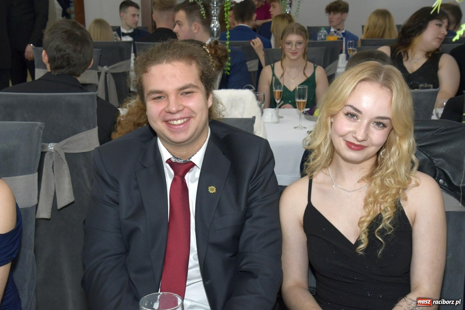 Zdjęcie w galerii na portalu naszraciborz.pl: Studniówka Mechanika - bawią się klasy 5b i 5d [FOTO i WIDEO] wiadomości z regionu