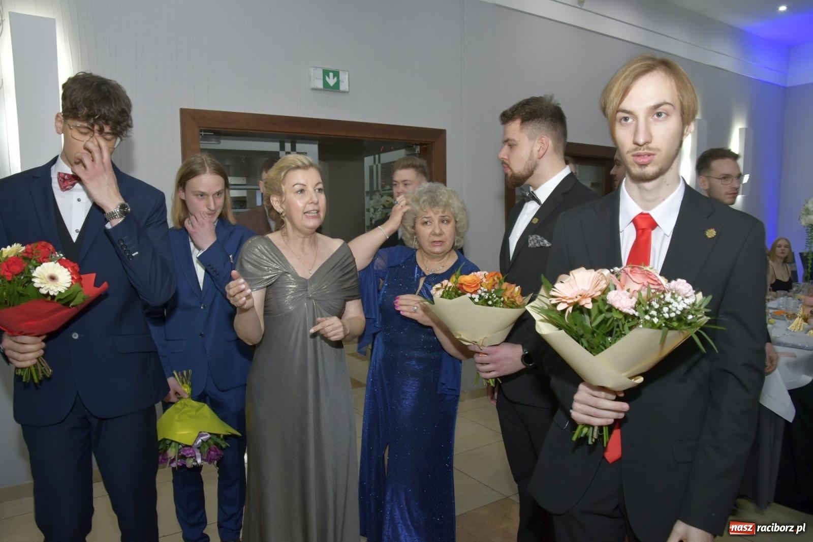 Zdjęcie w galerii na portalu naszraciborz.pl: Studniówka Mechanika - bawią się klasy 5b i 5d [FOTO i WIDEO] wiadomości z regionu