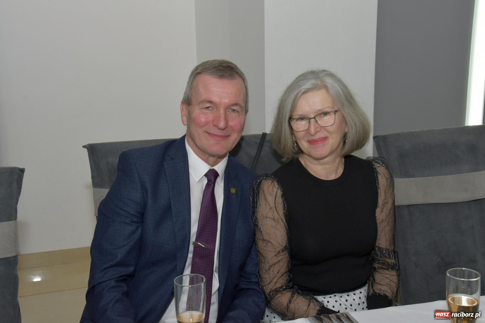 Zdjęcie w galerii na portalu naszraciborz.pl: Studniówka Mechanika - bawią się klasy 5b i 5d [FOTO i WIDEO] wiadomości z regionu