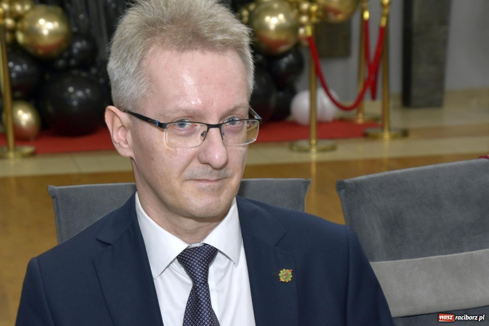 Zdjęcie w galerii na portalu naszraciborz.pl: Studniówka Mechanika - bawią się klasy 5b i 5d [FOTO i WIDEO] wiadomości z regionu