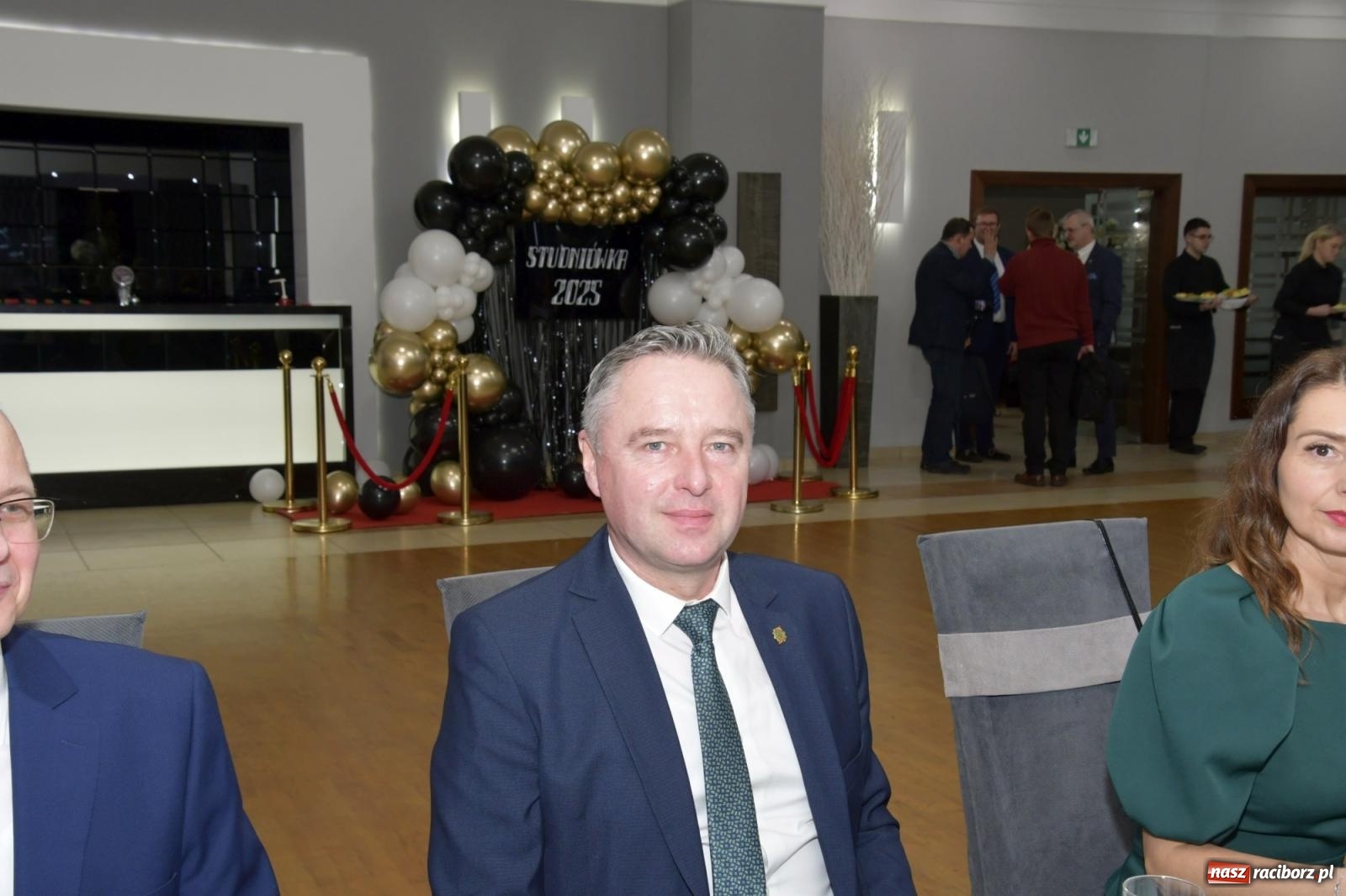 Zdjęcie w galerii na portalu naszraciborz.pl: Studniówka Mechanika - bawią się klasy 5b i 5d [FOTO i WIDEO] wiadomości z regionu