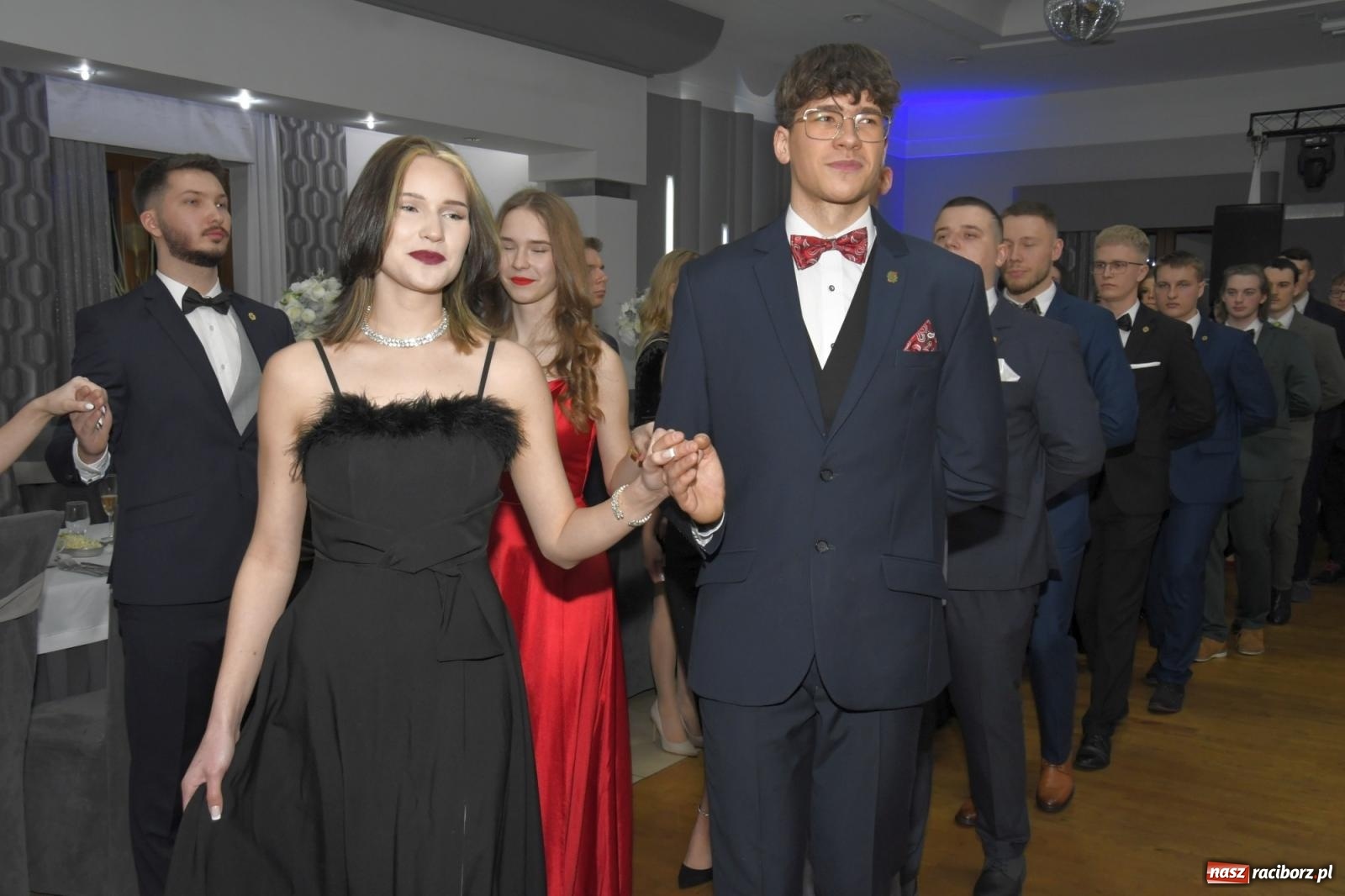 Zdjęcie w galerii na portalu naszraciborz.pl: Studniówka Mechanika - bawią się klasy 5b i 5d [FOTO i WIDEO] wiadomości z regionu