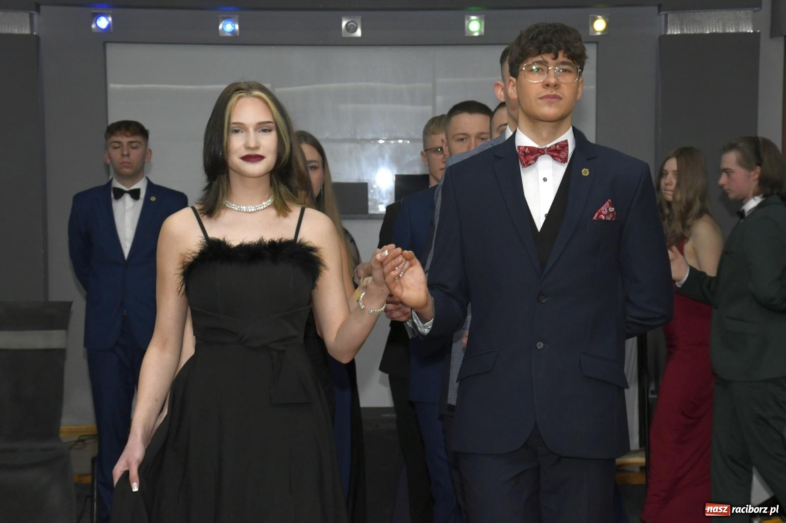 Zdjęcie w galerii na portalu naszraciborz.pl: Studniówka Mechanika - bawią się klasy 5b i 5d [FOTO i WIDEO] wiadomości z regionu