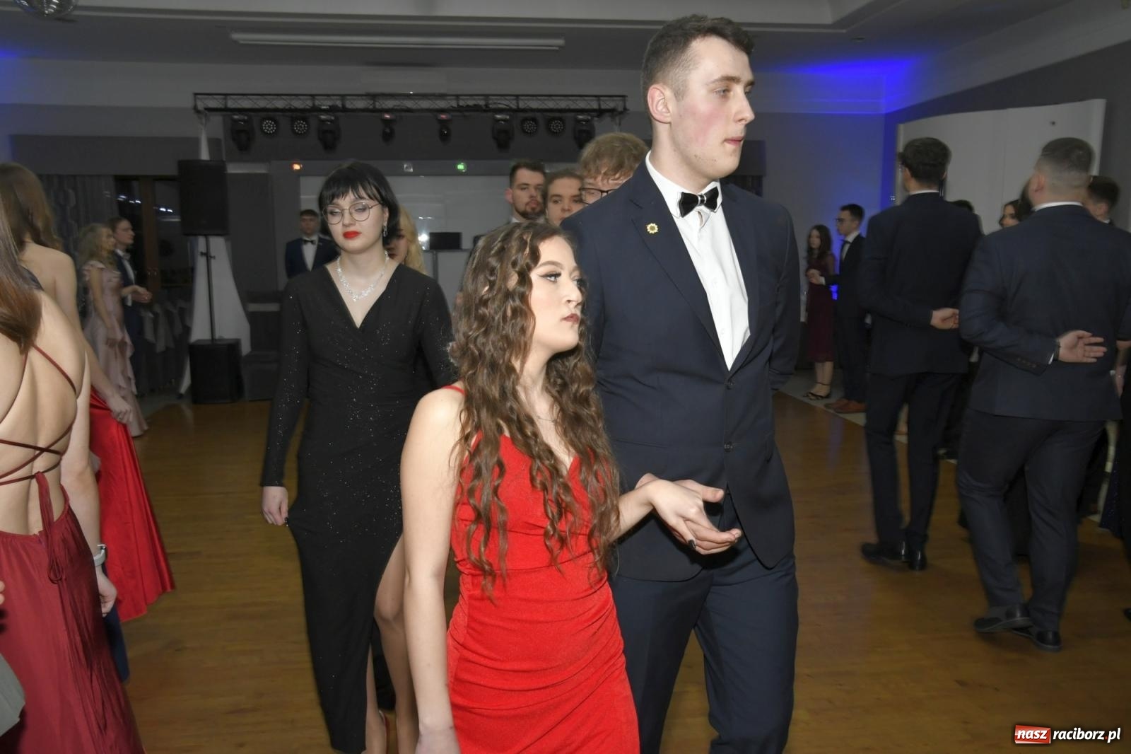 Zdjęcie w galerii na portalu naszraciborz.pl: Studniówka Mechanika - bawią się klasy 5b i 5d [FOTO i WIDEO] wiadomości z regionu