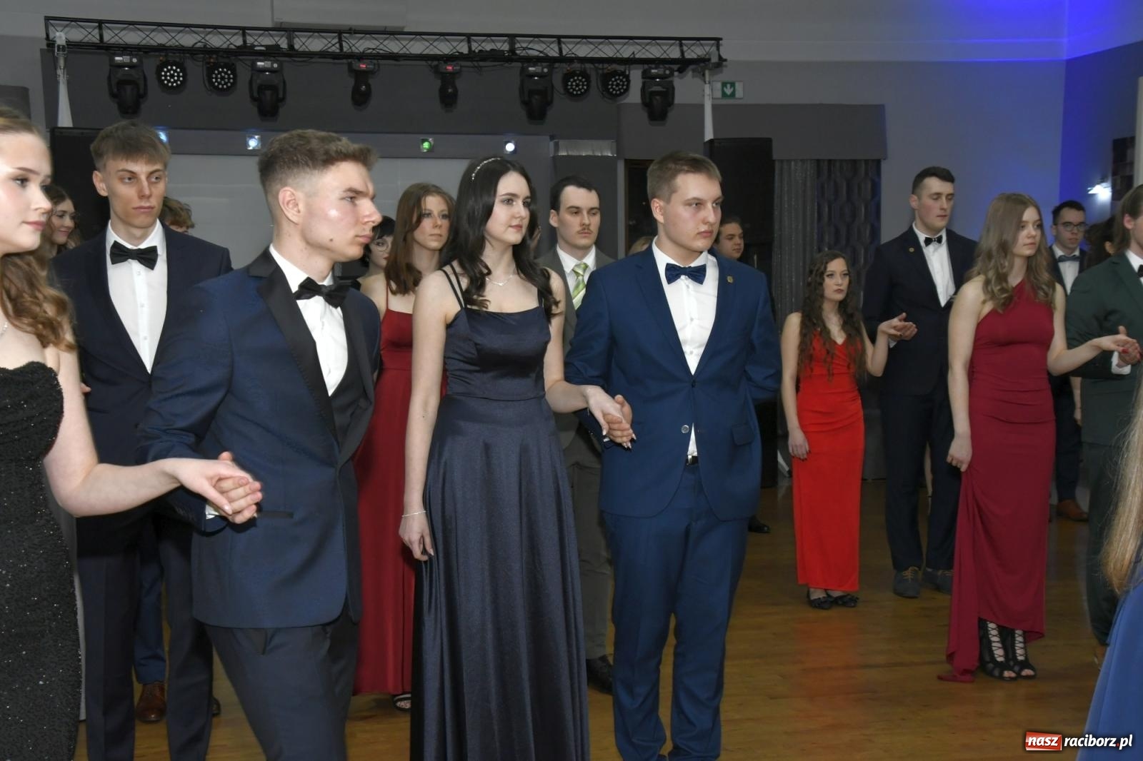 Zdjęcie w galerii na portalu naszraciborz.pl: Studniówka Mechanika - bawią się klasy 5b i 5d [FOTO i WIDEO] wiadomości z regionu