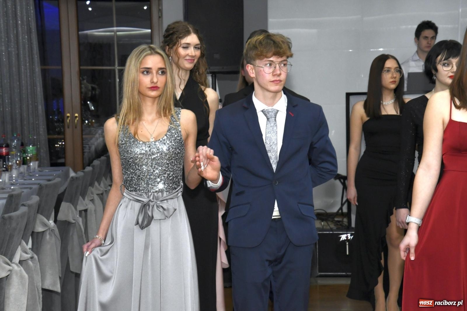 Zdjęcie w galerii na portalu naszraciborz.pl: Studniówka Mechanika - bawią się klasy 5b i 5d [FOTO i WIDEO] wiadomości z regionu