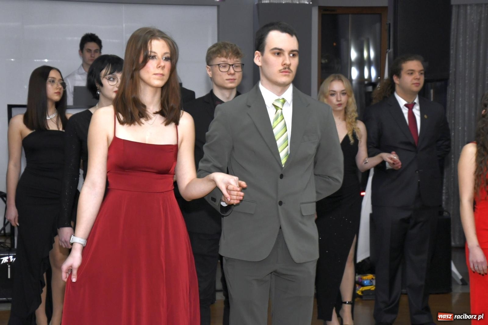 Zdjęcie w galerii na portalu naszraciborz.pl: Studniówka Mechanika - bawią się klasy 5b i 5d [FOTO i WIDEO] wiadomości z regionu