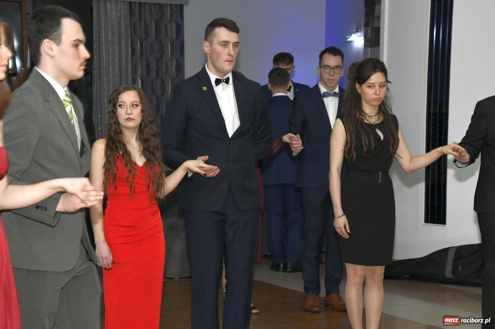 Zdjęcie w galerii na portalu naszraciborz.pl: Studniówka Mechanika - bawią się klasy 5b i 5d [FOTO i WIDEO] wiadomości z regionu