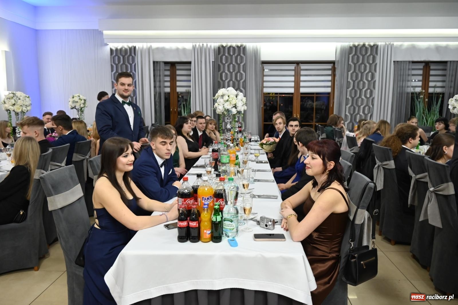 Zdjęcie w galerii na portalu naszraciborz.pl: Studniówka Mechanika - bawią się klasy 5b i 5d [FOTO i WIDEO] wiadomości z regionu