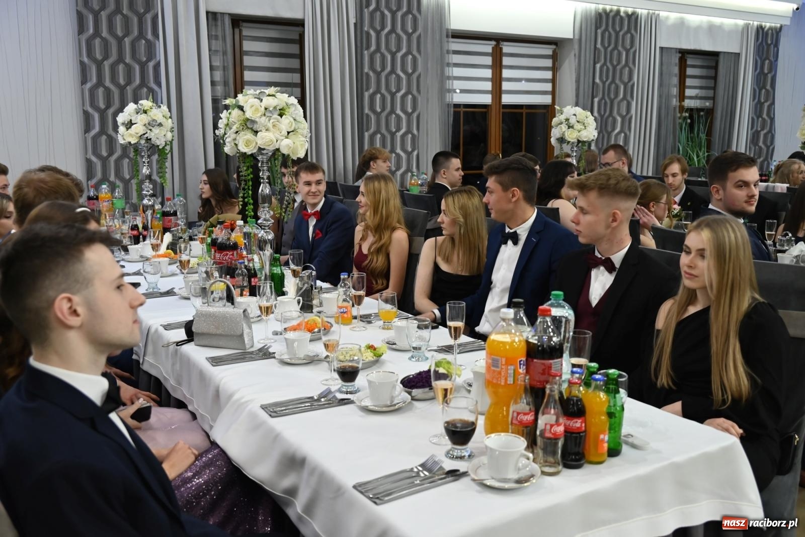 Zdjęcie w galerii na portalu naszraciborz.pl: Studniówka Mechanika - bawią się klasy 5b i 5d [FOTO i WIDEO] wiadomości z regionu