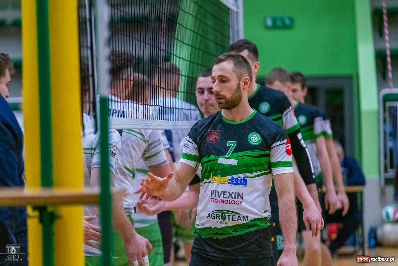 Zdjęcie w galerii na portalu naszraciborz.pl: Z perypetiami, ale za trzy punkty. KS Racibórz nadal w grze [FOTO] wiadomości z regionu