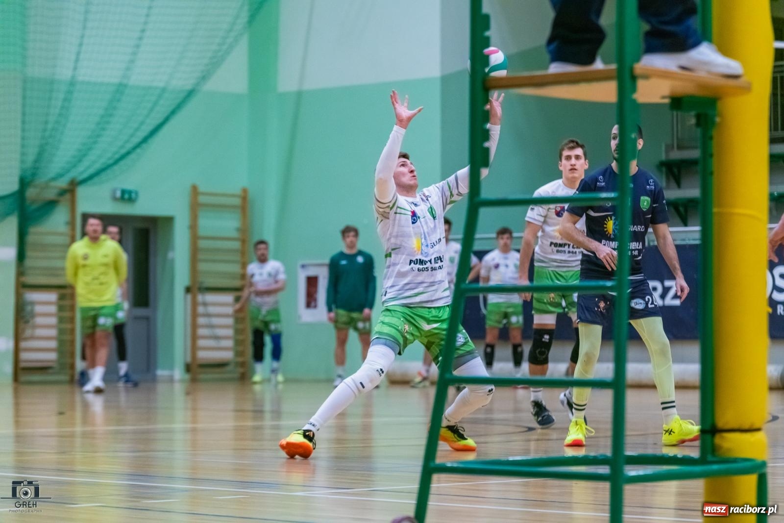 Zdjęcie w galerii na portalu naszraciborz.pl: Z perypetiami, ale za trzy punkty. KS Racibórz nadal w grze [FOTO] wiadomości z regionu