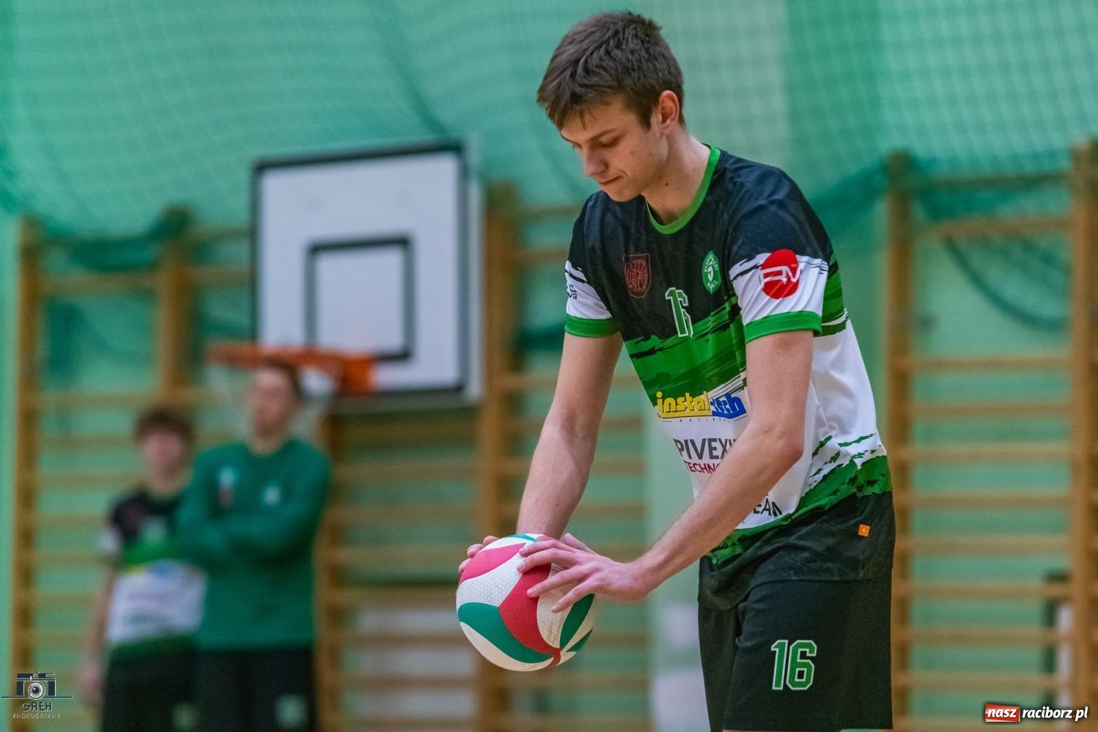 Zdjęcie w galerii na portalu naszraciborz.pl: Z perypetiami, ale za trzy punkty. KS Racibórz nadal w grze [FOTO] wiadomości z regionu