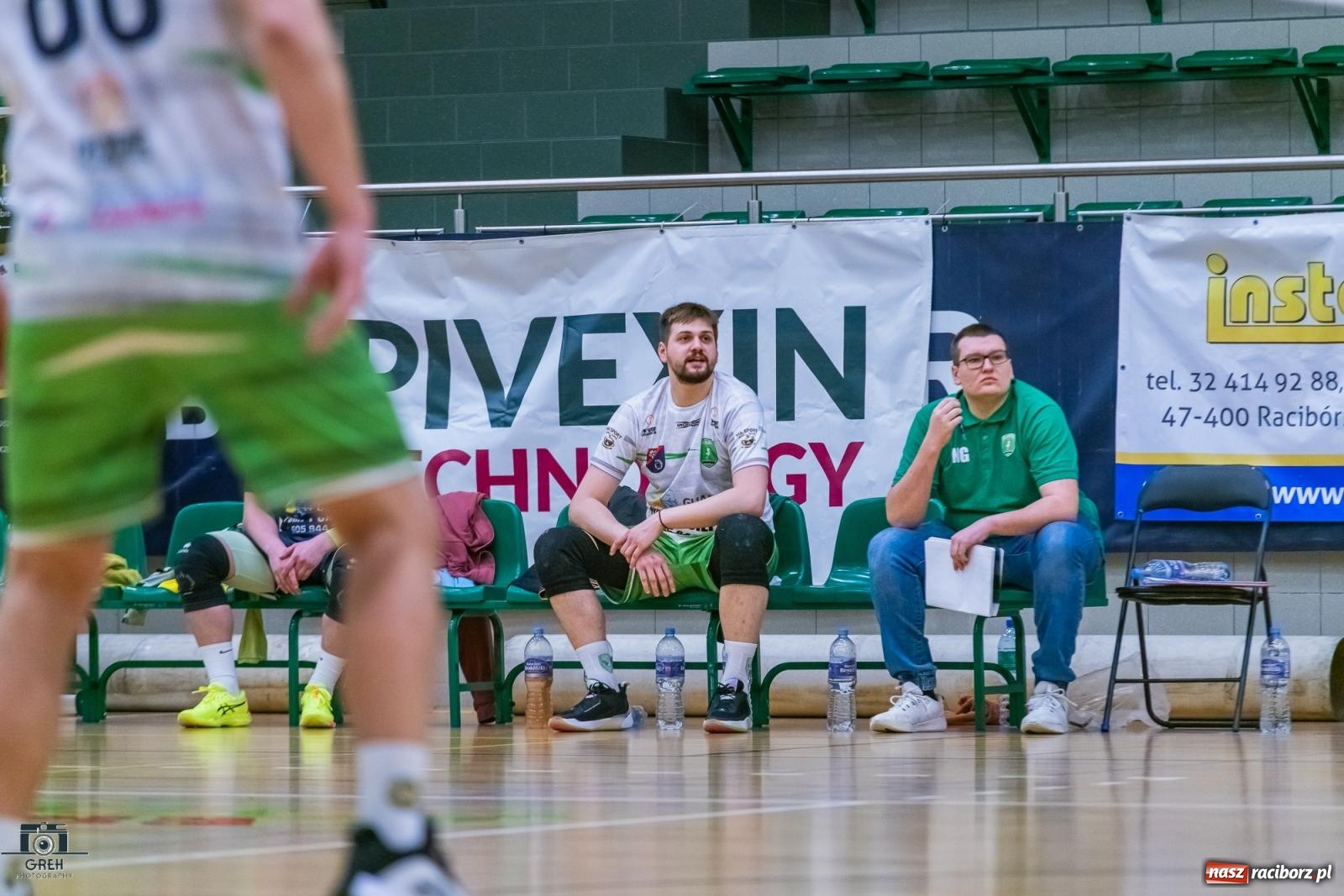 Zdjęcie w galerii na portalu naszraciborz.pl: Z perypetiami, ale za trzy punkty. KS Racibórz nadal w grze [FOTO] wiadomości z regionu