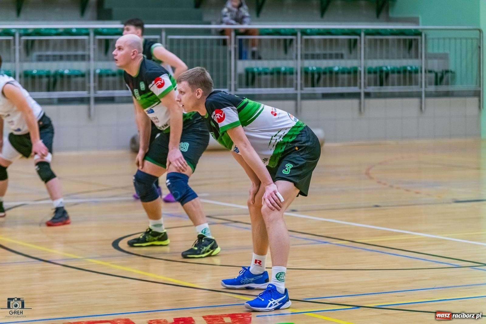 Zdjęcie w galerii na portalu naszraciborz.pl: Z perypetiami, ale za trzy punkty. KS Racibórz nadal w grze [FOTO] wiadomości z regionu