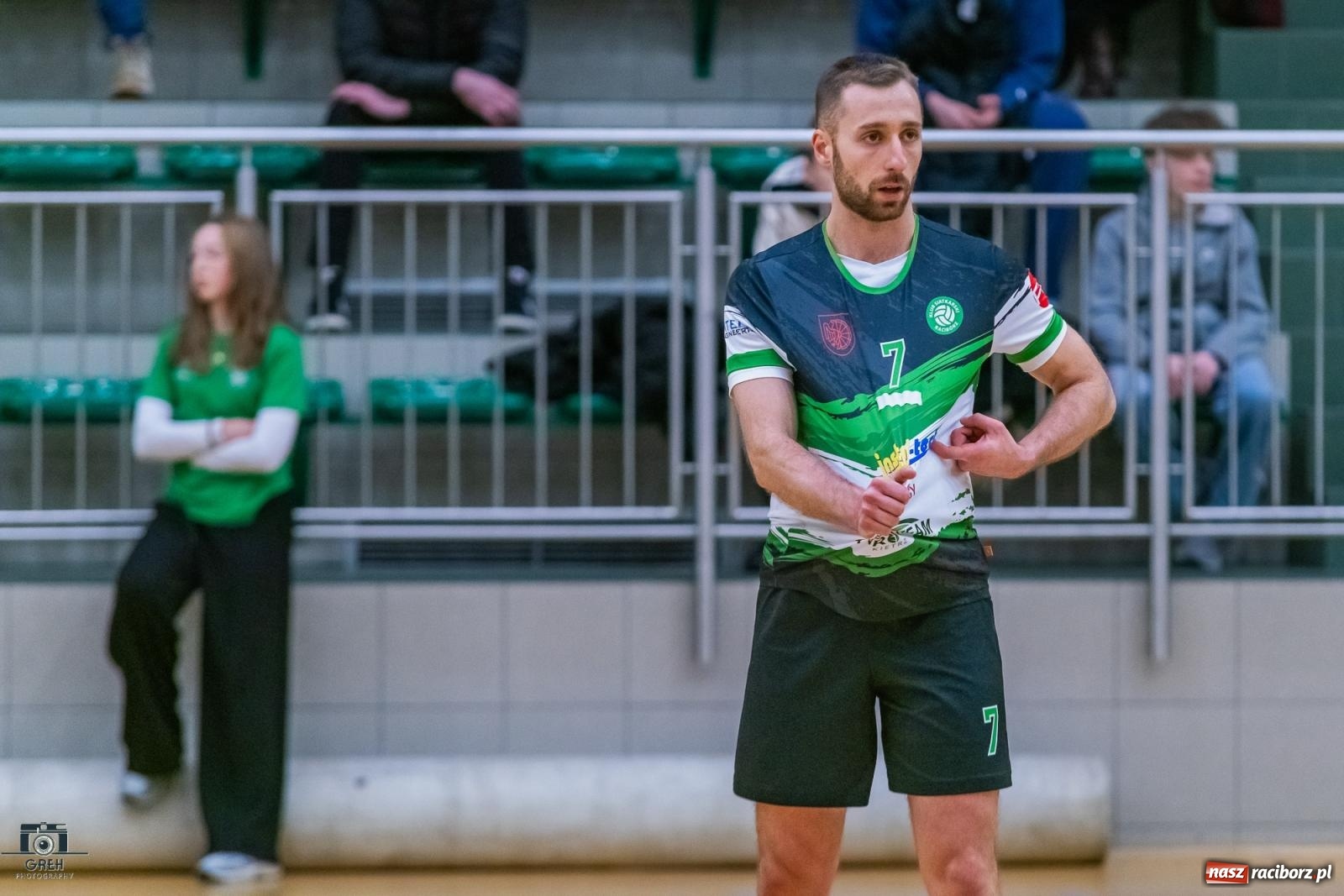 Zdjęcie w galerii na portalu naszraciborz.pl: Z perypetiami, ale za trzy punkty. KS Racibórz nadal w grze [FOTO] wiadomości z regionu