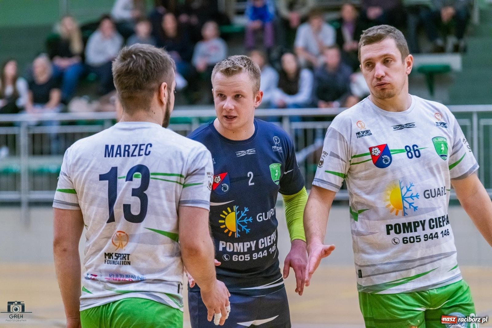 Zdjęcie w galerii na portalu naszraciborz.pl: Z perypetiami, ale za trzy punkty. KS Racibórz nadal w grze [FOTO] wiadomości z regionu