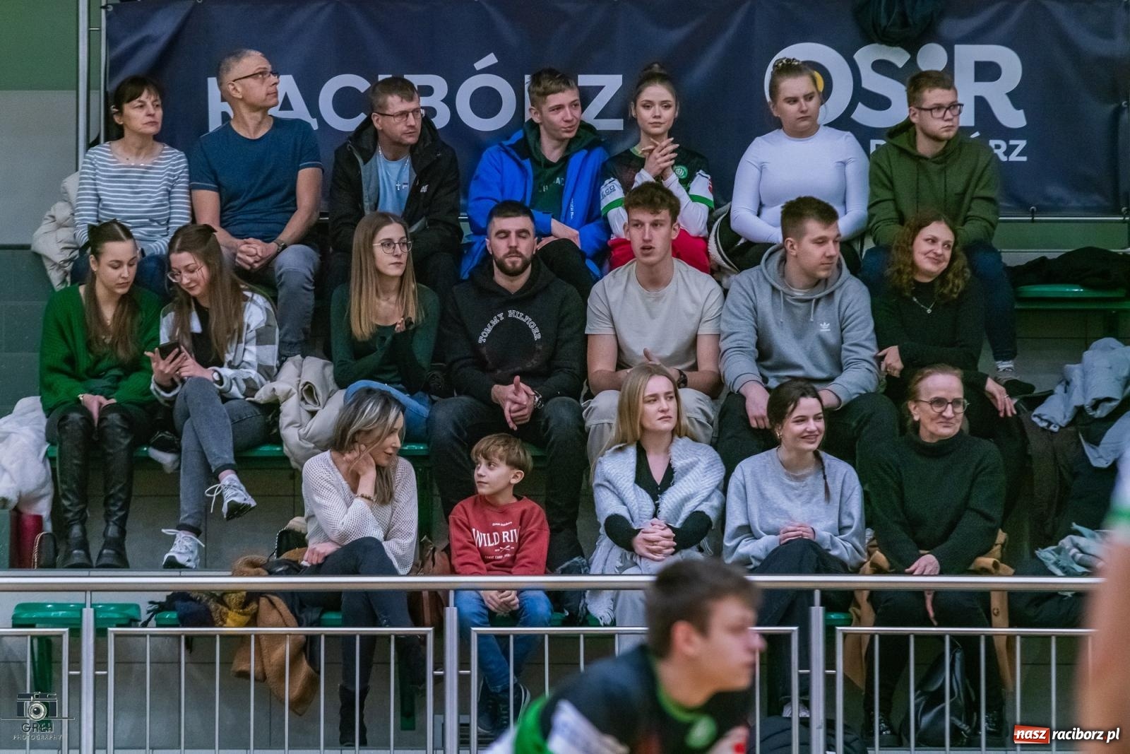 Zdjęcie w galerii na portalu naszraciborz.pl: Z perypetiami, ale za trzy punkty. KS Racibórz nadal w grze [FOTO] wiadomości z regionu