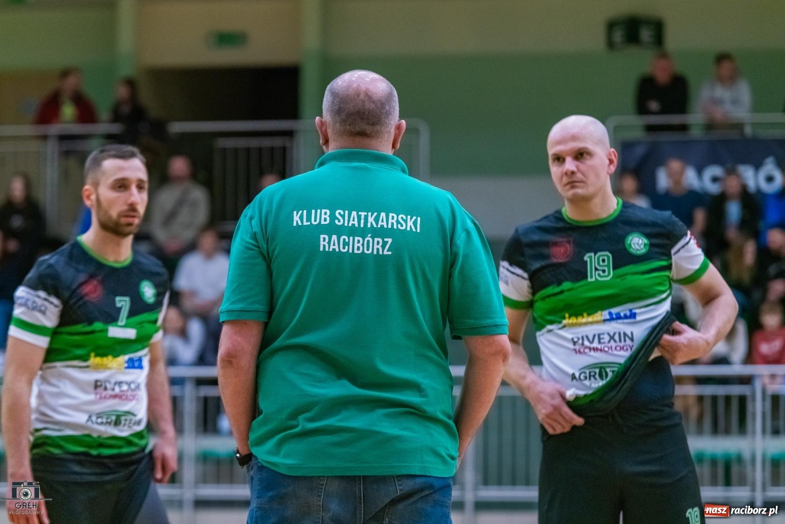 Zdjęcie w galerii na portalu naszraciborz.pl: Z perypetiami, ale za trzy punkty. KS Racibórz nadal w grze [FOTO] wiadomości z regionu