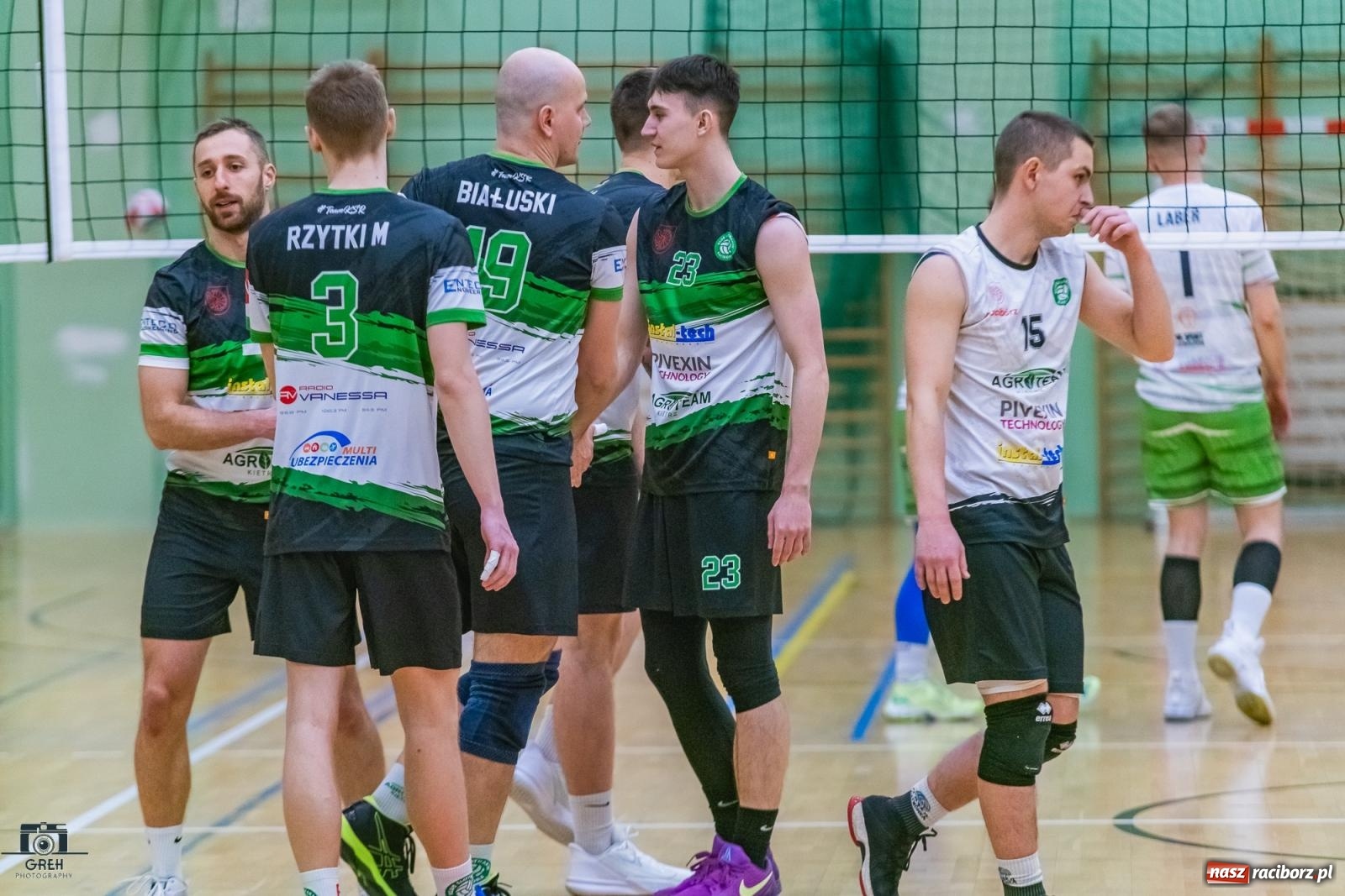 Zdjęcie w galerii na portalu naszraciborz.pl: Z perypetiami, ale za trzy punkty. KS Racibórz nadal w grze [FOTO] wiadomości z regionu