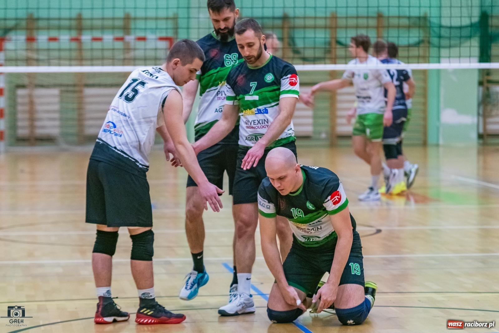 Zdjęcie w galerii na portalu naszraciborz.pl: Z perypetiami, ale za trzy punkty. KS Racibórz nadal w grze [FOTO] wiadomości z regionu