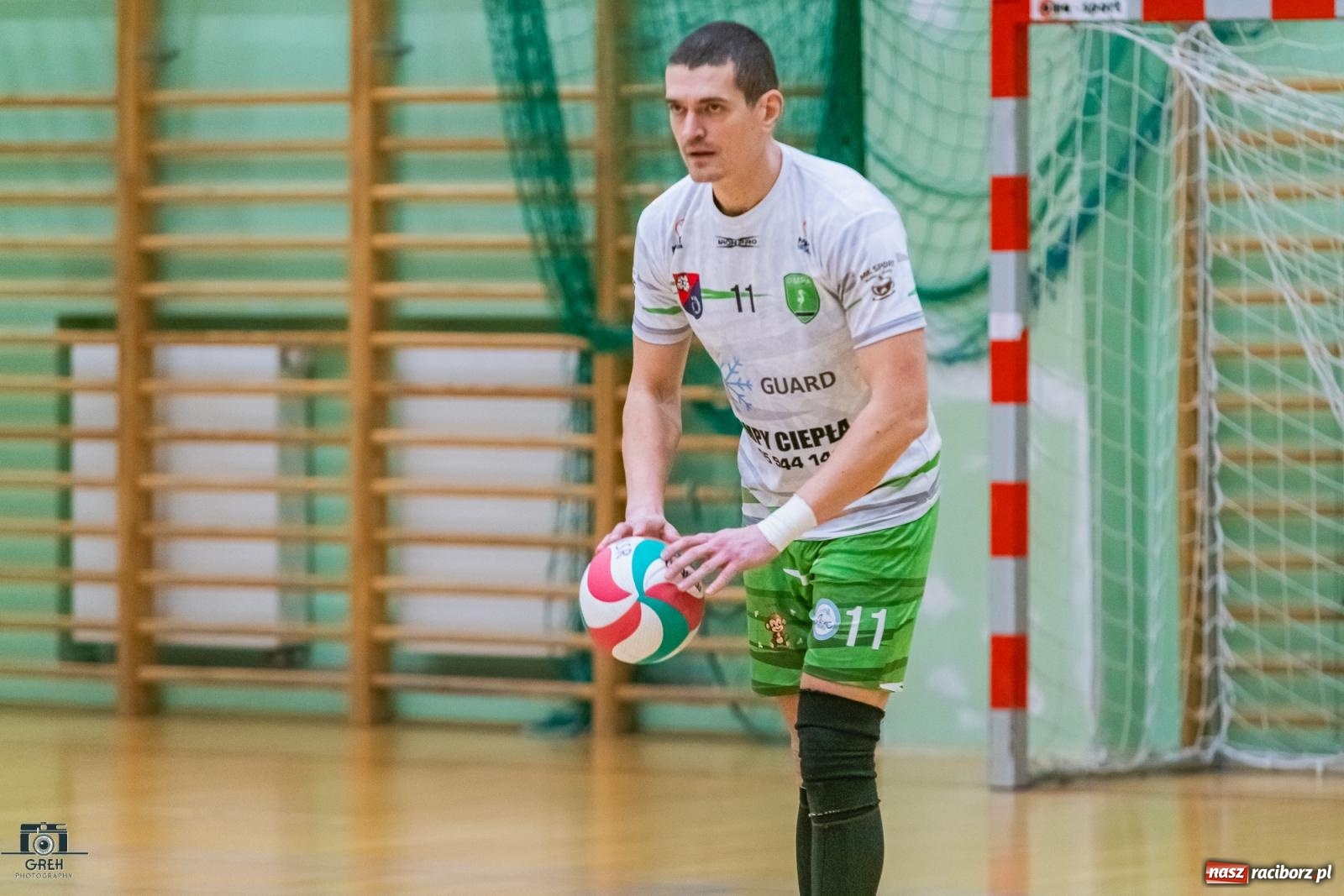 Zdjęcie w galerii na portalu naszraciborz.pl: Z perypetiami, ale za trzy punkty. KS Racibórz nadal w grze [FOTO] wiadomości z regionu