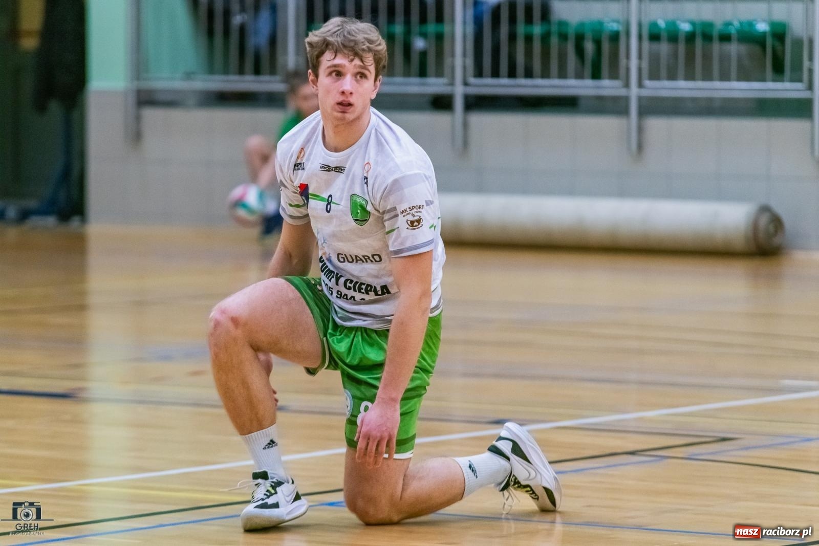 Zdjęcie w galerii na portalu naszraciborz.pl: Z perypetiami, ale za trzy punkty. KS Racibórz nadal w grze [FOTO] wiadomości z regionu