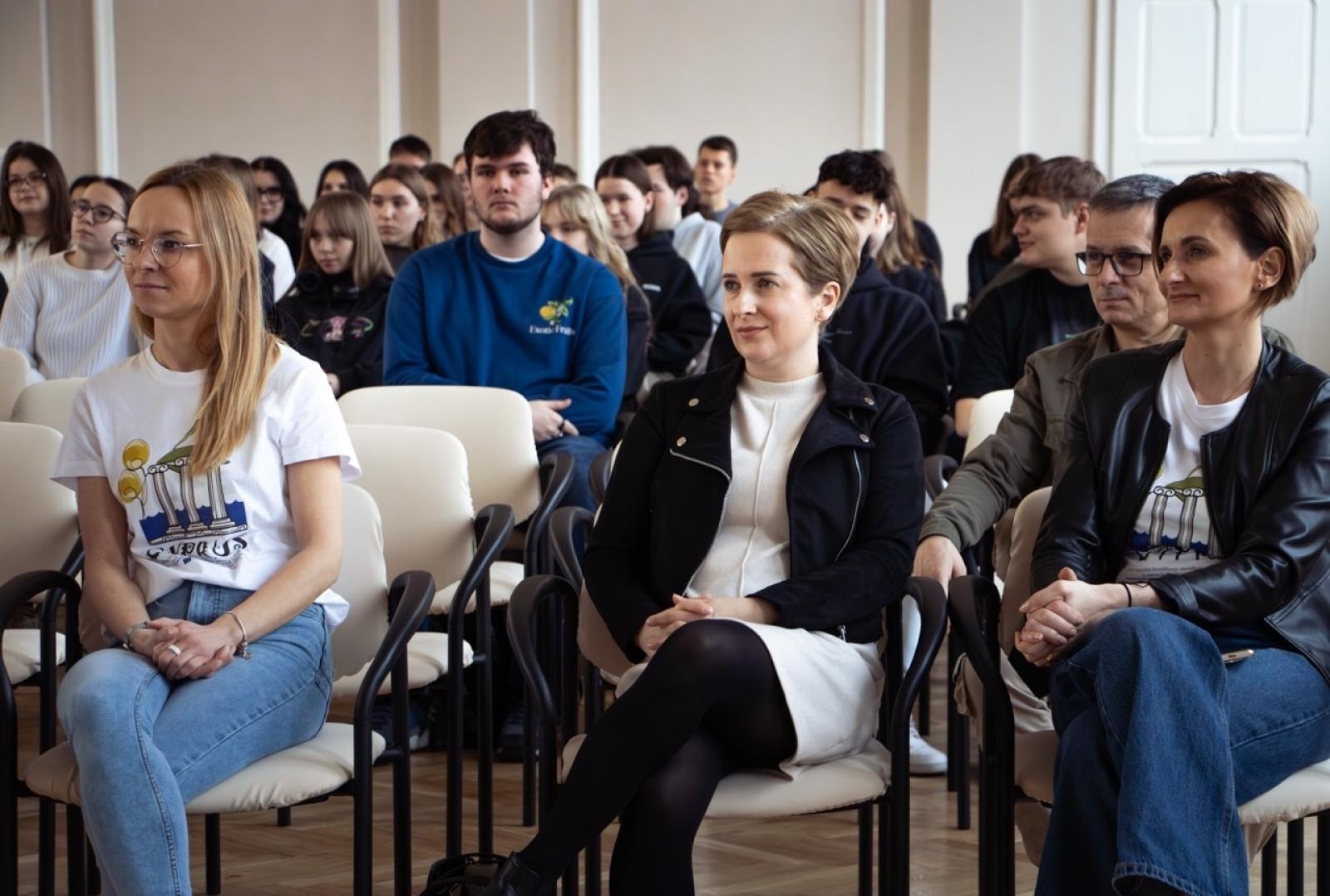 Zdjęcie w galerii na portalu naszraciborz.pl: Europejskie podróże Ekonomika. Podsumowanie projektów edukacyjnych wiadomości z regionu