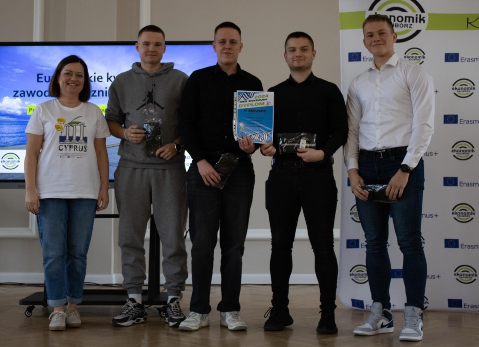 Zdjęcie w galerii na portalu naszraciborz.pl: Europejskie podróże Ekonomika. Podsumowanie projektów edukacyjnych wiadomości z regionu